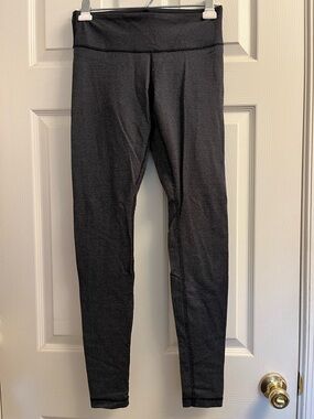 Lululemon Athletica Women’s Leggings Black with White Dots Size 6